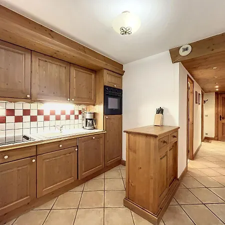 Appartement Chamonix: 3 Pieces, 6 Pers, Parking - Fr-1-507-76 Chamonix